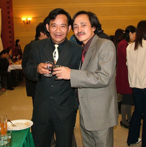 Tang lễ gấp rút của NS Giang Còi: Các con bật khóc nức nở, Quang Tèo và nhiều bạn bè, người thân không kịp đến tiễn biệt-8