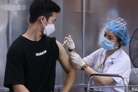 KHẨN: Hà Nội tìm người từng đến điểm tiêm chủng vaccine Covid-19 tại trường THCS Trưng Vương, quận Hoàn Kiếm