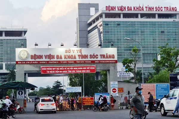 Treo biển Chuyến xe 0 đồng đưa người về quê nhưng lại thu tiền vé 2 - 3 triệu đồng/người-1