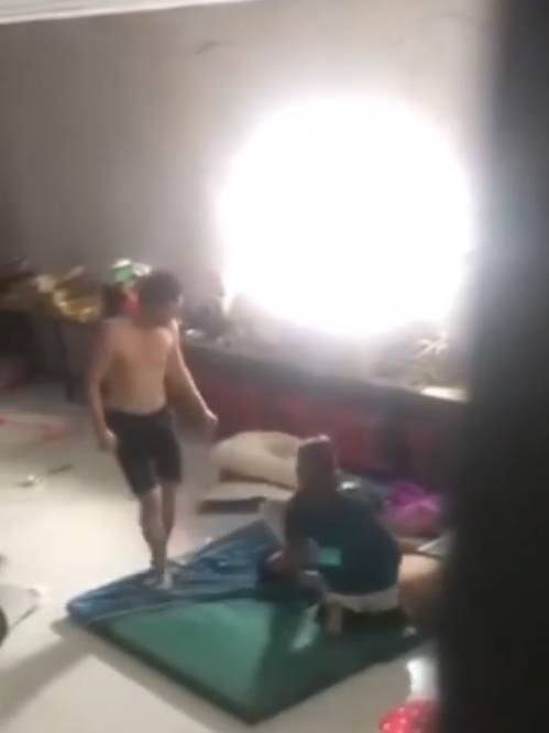 Gã cha dượng đánh đập dã man con trai nhỏ tuổi của vợ hờ ở Bình Dương sẽ bị truy cứu trách nhiệm hình sự?-6