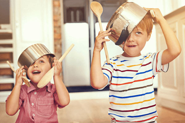 Gội đầu cho bé theo cách này, bé không quấy khóc mà còn ngoan ngoãn hợp tác!-3