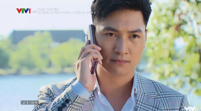 Hương vị tình thân: Long bị bóc mẽ tiêu tiền cả quyển nhưng ngồi ghế rách, 3 năm đi 1 đôi giày, không lên đời điện thoại-6