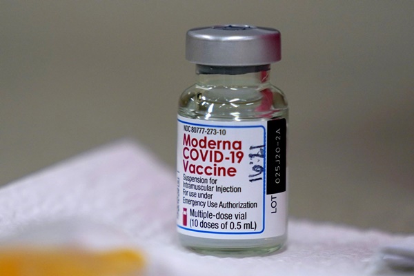Moderna tuyên bố vaccine COVID-19 hiệu quả 93% sáu tháng sau tiêm-1