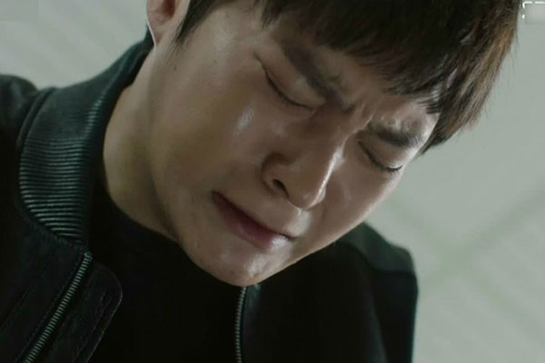 Nhờ vợ trông con một ngày, cô ta thản nhiên đưa ra yêu cầu khiến tôi giận run người-1