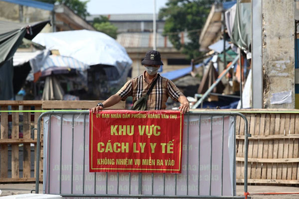 Phong toả toà Park 3 trong khu chung cư cao cấp có ca Covid-19 chưa rõ nguồn lây-3