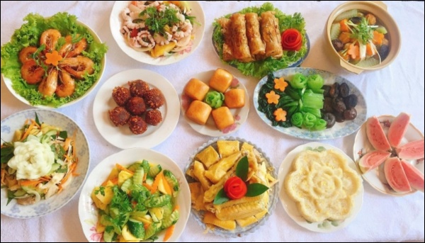 Cách chuẩn bị mâm cúng cô hồn tháng 7 đơn giản, dễ làm mà vẫn tươm tất phù&nbsp;hợp văn hóa người Việt-7