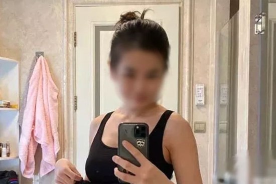 Chồng báo đi ăn với bạn nhưng vừa lướt Facebook vợ phát hiện ngay điểm không khớp cùng màn ra tay nhanh như chớp