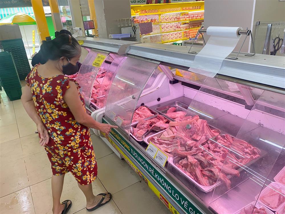 Vì sao thịt heo vẫn bán giá trên trời, có phải dân buôn… ăn dày?-2