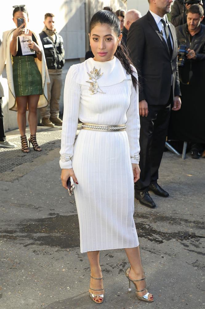 2 nhân vật Hoàng gia: Nhan sắc xấu lạ, nhưng phong cách thời trang thì đỉnh bậc nhất-5