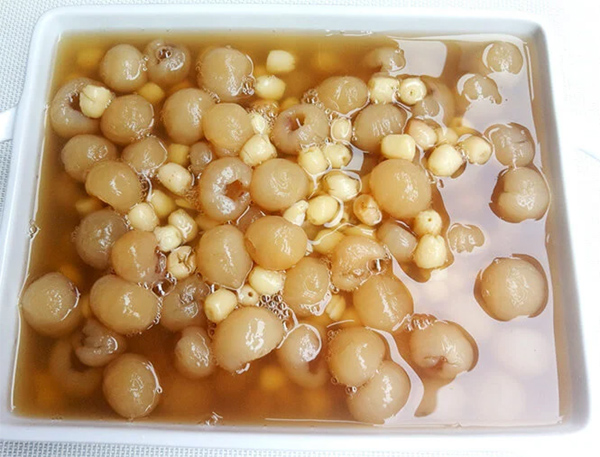 Mách bạn cách nấu chè hạt sen long nhãn trân châu thơm ngon, bổ dưỡng cho cả gia đình-1