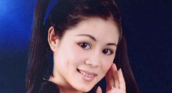 Bà xã Quyền Linh: Từ cơ cực vươn lên thành bà chủ đại gia, nhan sắc mỹ miều đến mức nam MC phải thốt lên 1 câu ngay lần đầu gặp-5