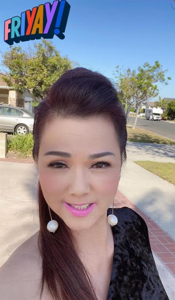 Bà xã NS Chí Tài hiếm hoi dự sự kiện, nhan sắc và vóc dáng thế này ai nghĩ đã 61 tuổi?-2