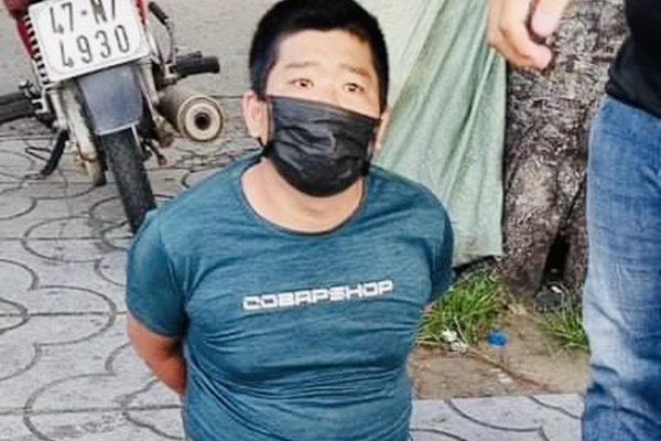 CLIP diễn biến vụ táo tợn cướp cửa hàng sữa TH True Milk và lời khai kẻ cướp-1