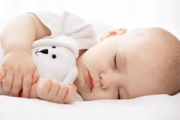 Bà dì xấu tính dẫm chân và đẩy bé trai trong thang máy, lời giải thích khiến dân tình bức xúc: Làm hỏng cả một thế hệ-4