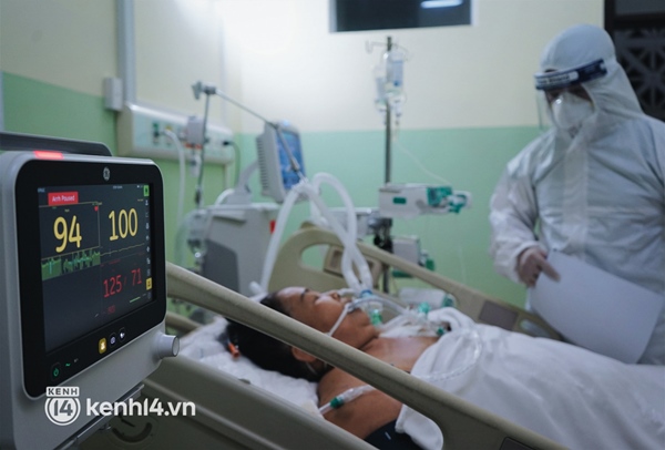 Ảnh: Theo chân bác sĩ nơi thành trì cuối cùng giành lại sự sống cho các F0 nguy kịch, phải thở máy ở TP.HCM-8