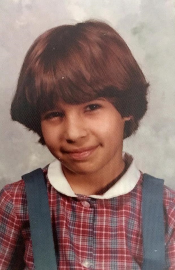 Cả tuổi thơ bị chê xấu như quỷ, bà mẹ quyết đập đi xây lại giống Đệ nhất phu nhân Mỹ và kết quả ngoài sức tưởng tượng-2