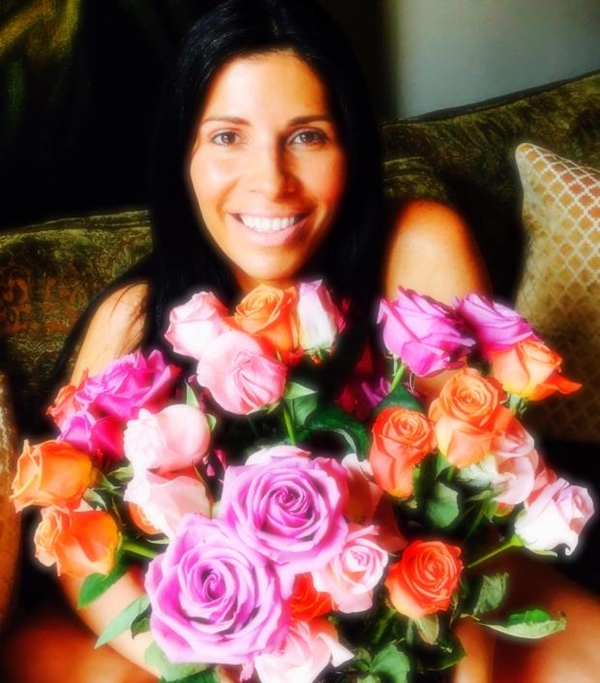 Cả tuổi thơ bị chê xấu như quỷ, bà mẹ quyết đập đi xây lại giống Đệ nhất phu nhân Mỹ và kết quả ngoài sức tưởng tượng-3