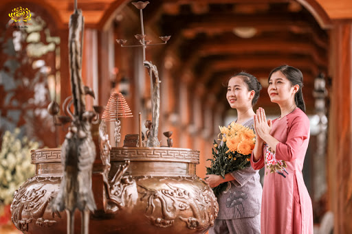 Nên làm gì trong tháng 7 cô hồn để được bình an, thuận lợi-1