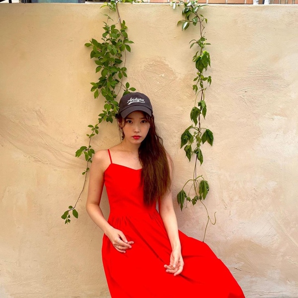 Soi style váy vóc của 5 sao Hàn dân tình muốn đi du lịch cùng nhất: Suzy đơn giản đậm chất bạn gái, Jennie sexy hết nấc, Jisoo cá tính bất ngờ-6