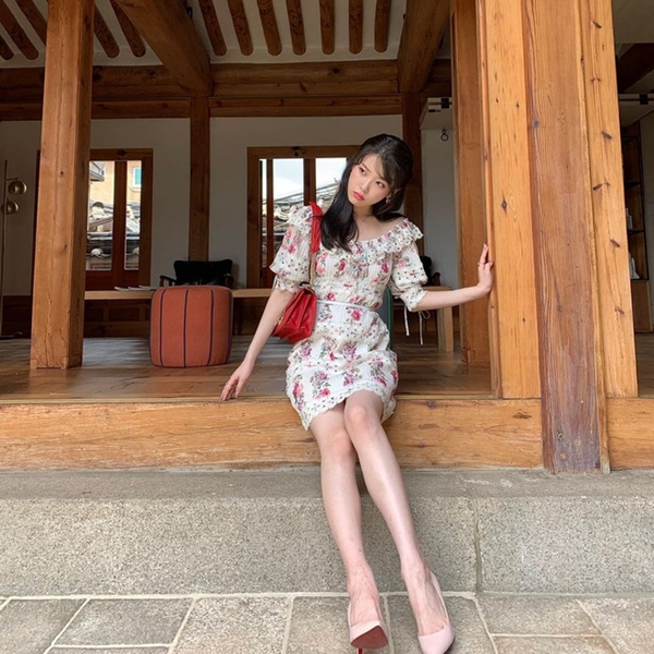 Soi style váy vóc của 5 sao Hàn dân tình muốn đi du lịch cùng nhất: Suzy đơn giản đậm chất bạn gái, Jennie sexy hết nấc, Jisoo cá tính bất ngờ-8