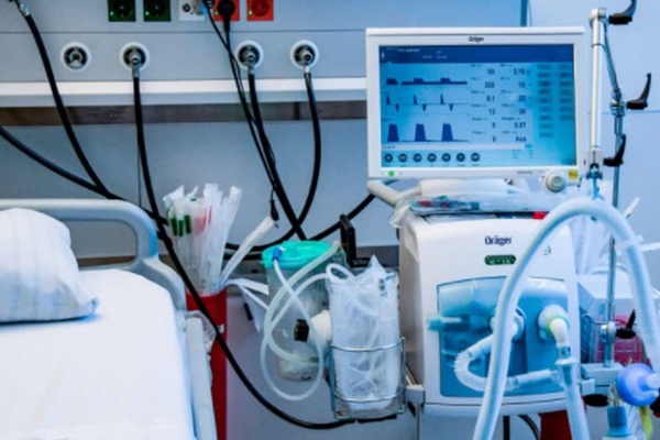 Sở Y tế TP.HCM kết luận vụ bác sĩ rút ống thở của ba mẹ để nhường cho sản phụ” là hư cấu-2