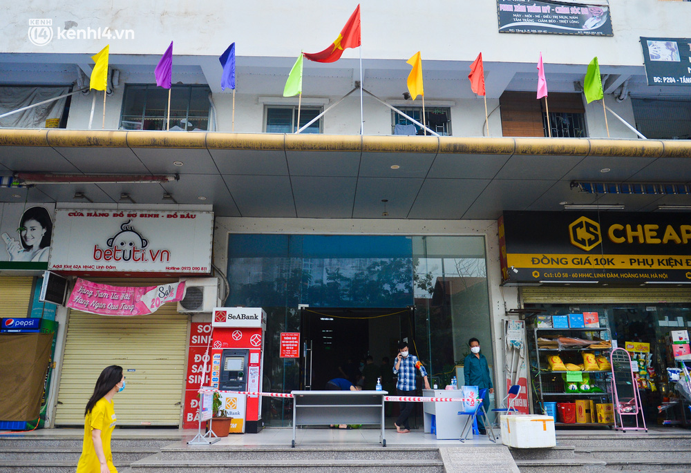 Hà Nội: Phong toả chung cư HH4C Linh Đàm, truy vết người liên quan qua camera an ninh-3