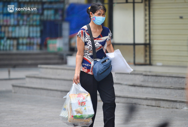 Hà Nội: Phong toả chung cư HH4C Linh Đàm, truy vết người liên quan qua camera an ninh-11