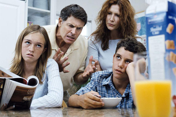 Bé trai tiểu học báo cảnh sát bắt mẹ vì bị ép làm bài tập về nhà-3