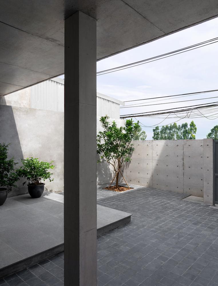 Nhà cấp 4 nhìn như lô cốt nhưng tiện dụng và tiết kiệm của vợ chồng trẻ ở Hà Nội-2