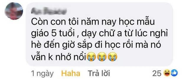 Dạy con học lớp 1, phụ huynh tức điên vì con đánh vần tờ ôm tôm huyền hùm, 7 trừ 2 bằng 9, nhưng xem cách viết chữ mới tấu hài nhất-4