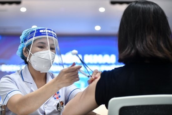 Cần bao lâu để sinh kháng thể sau khi tiêm vaccine Covid-19?