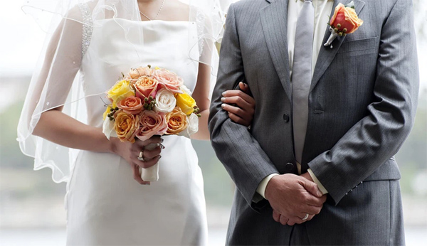 Chấp nhận cưới khi bạn gái lỡ có thai với kẻ khác, sau khi sinh con, 1 hành động của vợ khiến người đàn ông sống không bằng chết-2