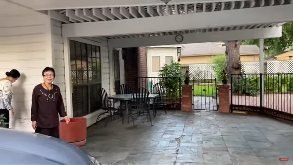 Con dâu hé lộ biệt thự rộng cả ngàn mét vuông của danh ca Thanh Tuyền tại Mỹ-4