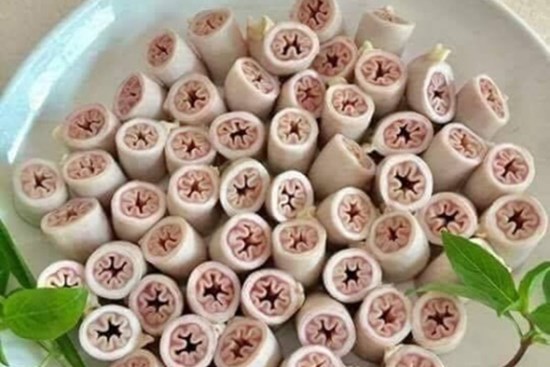 Bí quyết để có món lòng lợn trắng, ngon, giòn sần sật rất đơn giản ai cũng làm được