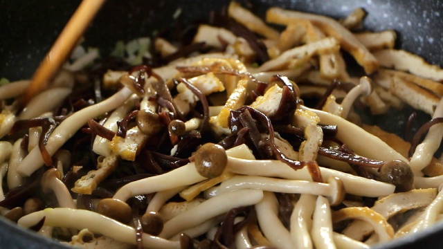 Chán cơm sợ thịt thì mai phải làm ngay bữa cuốn giải ngấy thôi chị em ơi-3