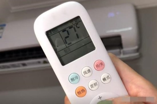 Điều hòa có mùi ở nhiệt độ 27 độ? Dân mạng chuyên gia tiết lộ, “yếu tố then chốt” khử mùi phụ thuộc vào mẹo nhỏ này!