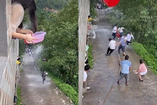 Khoảnh khắc chú rể bị nhà gái té nước ướt đẫm khi đến đón dâu
