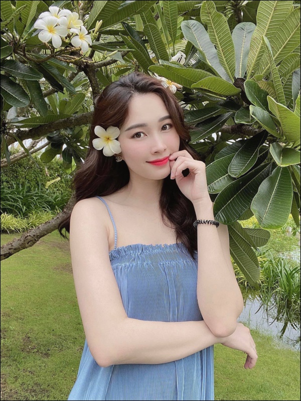 Giãn cách ở nhà, Hoa hậu Đặng Thu Thảo vào bếp nấu nhiều món ngon đãi chồng con, nhìn thành quả là biết đúng chuẩn vợ đảm-1