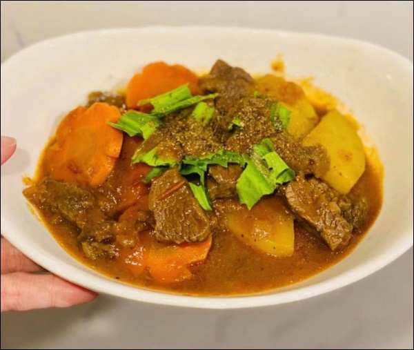 Giãn cách ở nhà, Hoa hậu Đặng Thu Thảo vào bếp nấu nhiều món ngon đãi chồng con, nhìn thành quả là biết đúng chuẩn vợ đảm-4