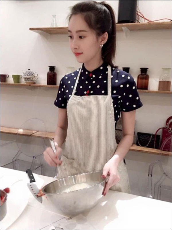 Giãn cách ở nhà, Hoa hậu Đặng Thu Thảo vào bếp nấu nhiều món ngon đãi chồng con, nhìn thành quả là biết đúng chuẩn vợ đảm-2
