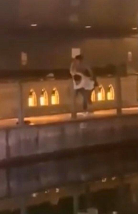 Xúc động cảnh bên trong buổi tang lễ của nam du học sinh Việt tử vong tại Nhật, hoa và mọi thứ đã đầy đủ, chỉ mong sớm được gặp người thân vào lúc này-7