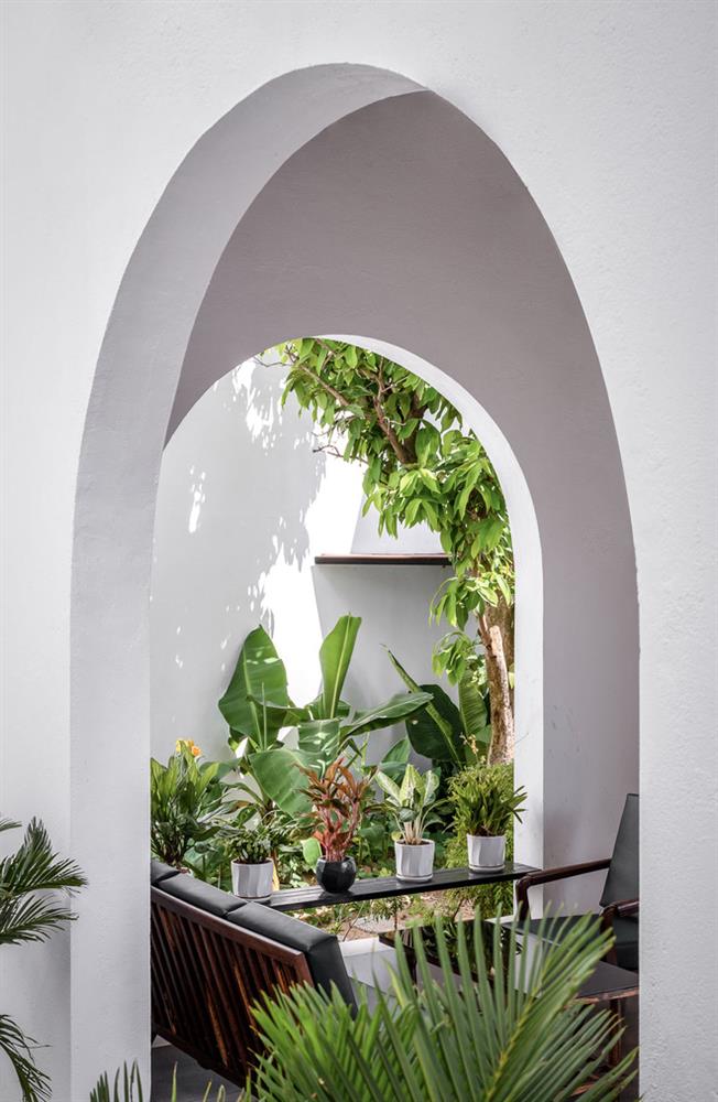 Trốn Sài Gòn, vợ chồng về quê Phú Yên xây nhà style Địa Trung Hải, dành hẳn 40m2 làm hồ bơi cho con-14