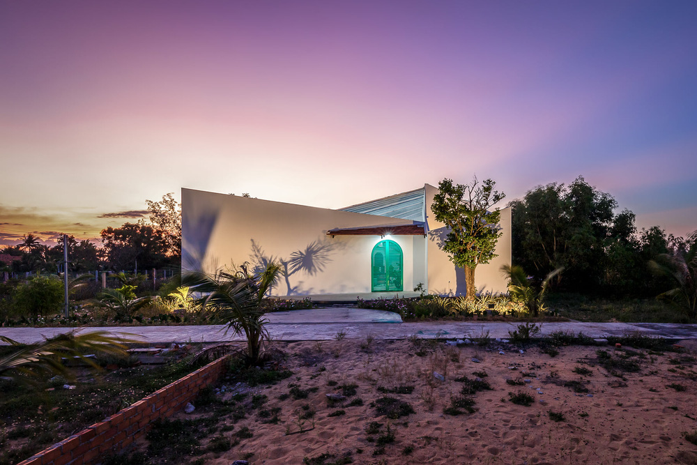 Trốn Sài Gòn, vợ chồng về quê Phú Yên xây nhà style Địa Trung Hải, dành hẳn 40m2 làm hồ bơi cho con-24