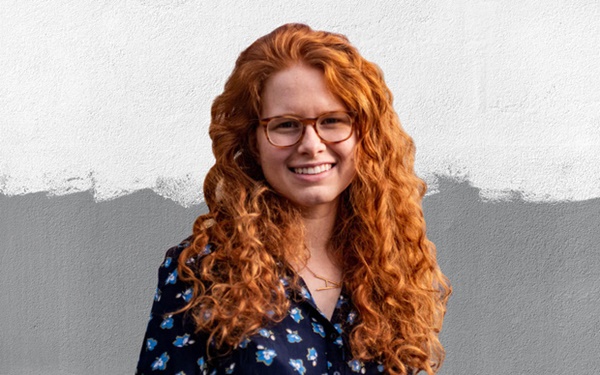 Nổi tiếng vì chuyên bới rác để tìm đồ ăn, cô gái lột trần sự thật về sự lãng phí của các chuỗi cửa hàng nổi tiếng-1