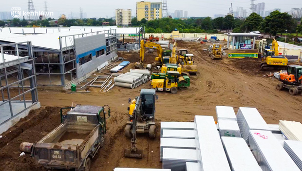 Ảnh: Bệnh viện dã chiến lớn nhất Hà Nội ra sao sau nửa tháng thần tốc xây dựng?-7