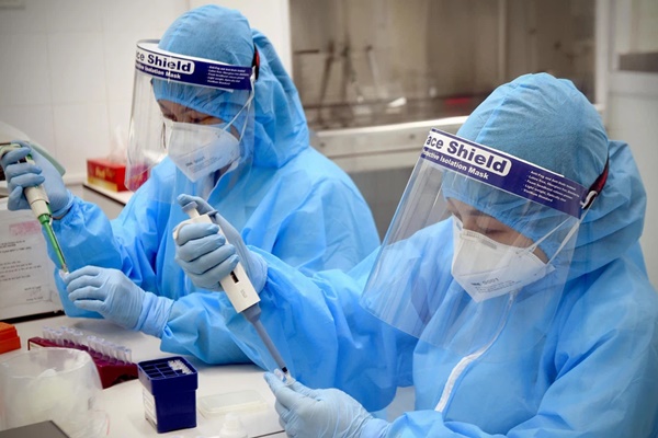 Vắc xin Sinopharm hiệu quả thế nào? Đối tượng nào hoãn tiêm và không nên tiêm?-3