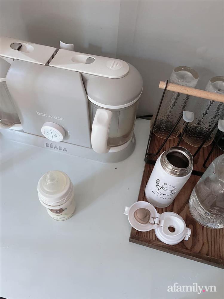 Căn bếp 10m² trong nhà tập thể cũ vừa thông thoáng vừa tiện ích của bà mẹ trẻ thích nội trợ ở Hà Nội-17