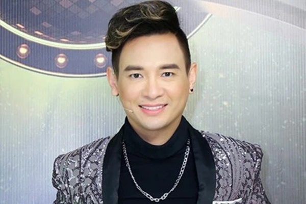 Ca sĩ Việt Quang qua đời vì bệnh viêm phổi do thói quen tắm đêm, làm việc nhiều: Cảnh báo 5 thời điểm nguy hiểm không nên tắm mà người trẻ thường lơ là-1