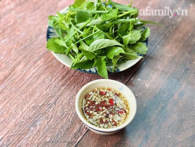 Mâm cơm mùa giãn cách chỉ 3 món đảm bảo hấp dẫn mà nấu cực nhanh-2