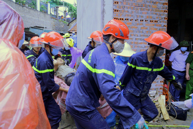 Hiện trường vụ sạt lở bờ kè khiến 3 người tử vong thương tâm: Chỉ một người sống sót-5